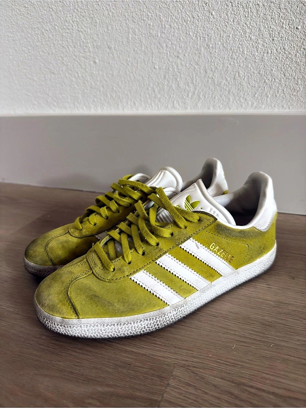 adidas Gazelle Green & White Sneakers US 6